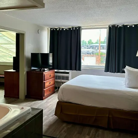 Baymont By Wyndham Keokuk Hotel Exterior foto