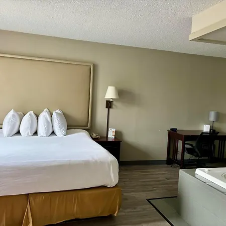 Baymont By Wyndham Keokuk Hotel Exterior foto