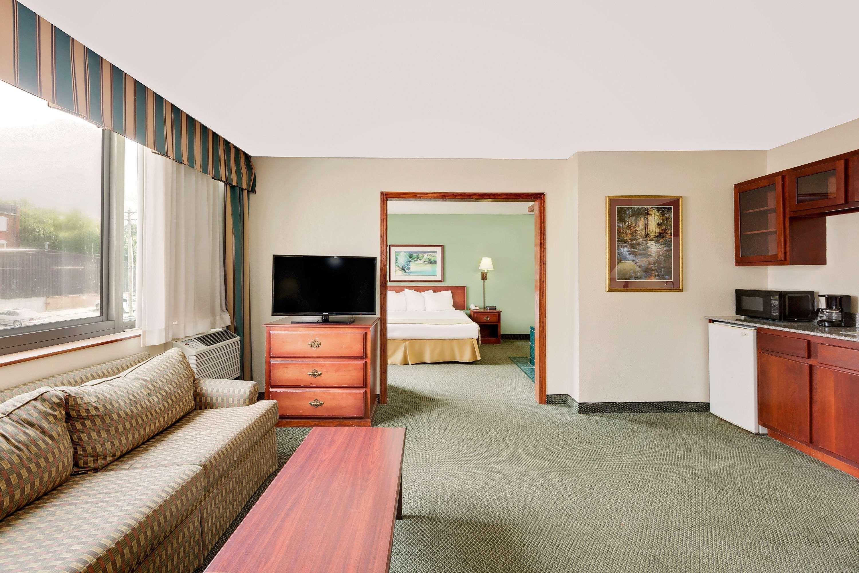 Baymont By Wyndham Hotel Keokuk